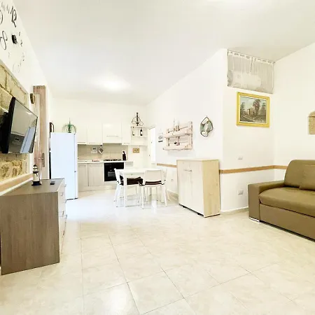 Pgs Immobiliare Srls Residenza Marino Bilocale In Centro Storico